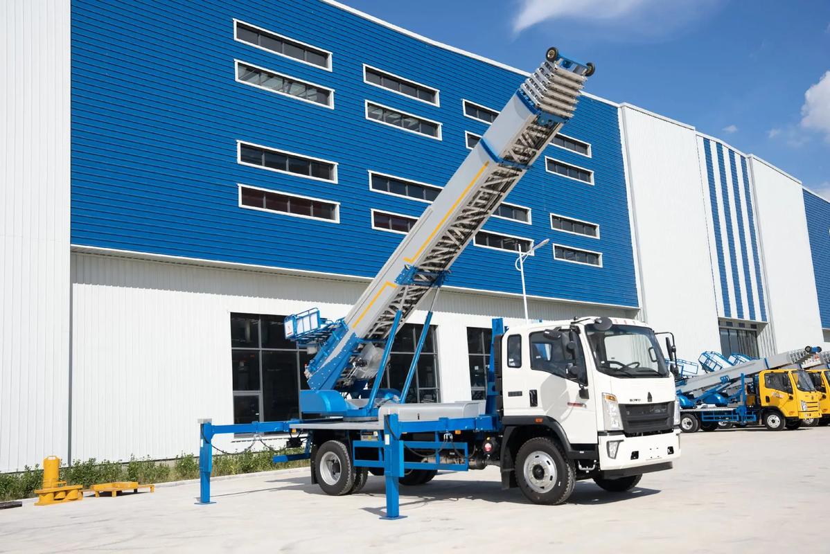 新郑小型云梯车上料车租赁多少钱