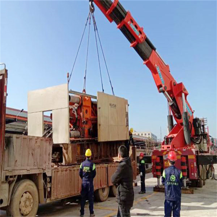 新郑折臂随车吊出租