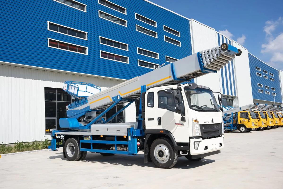 新郑出租云梯车高空作业车 建筑垃圾搬运